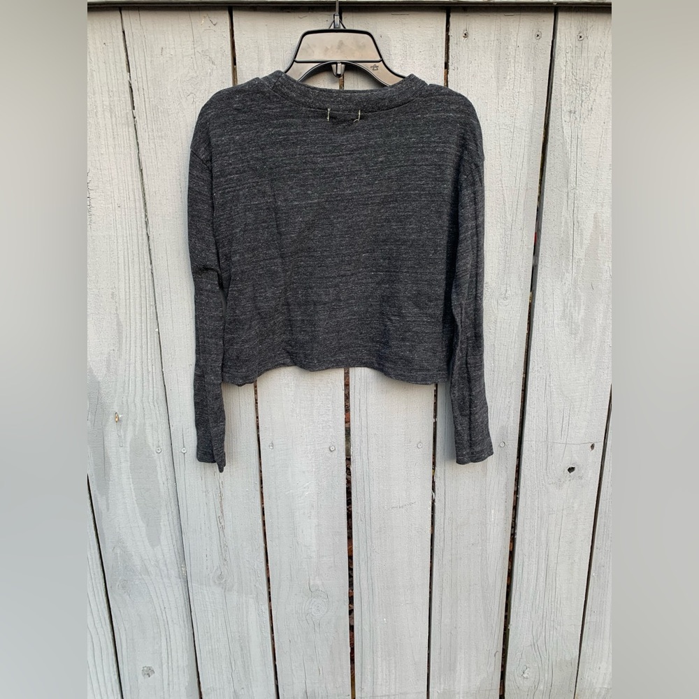 Alternative woman’s crop long sleeves shirt - Picture 4 of 4